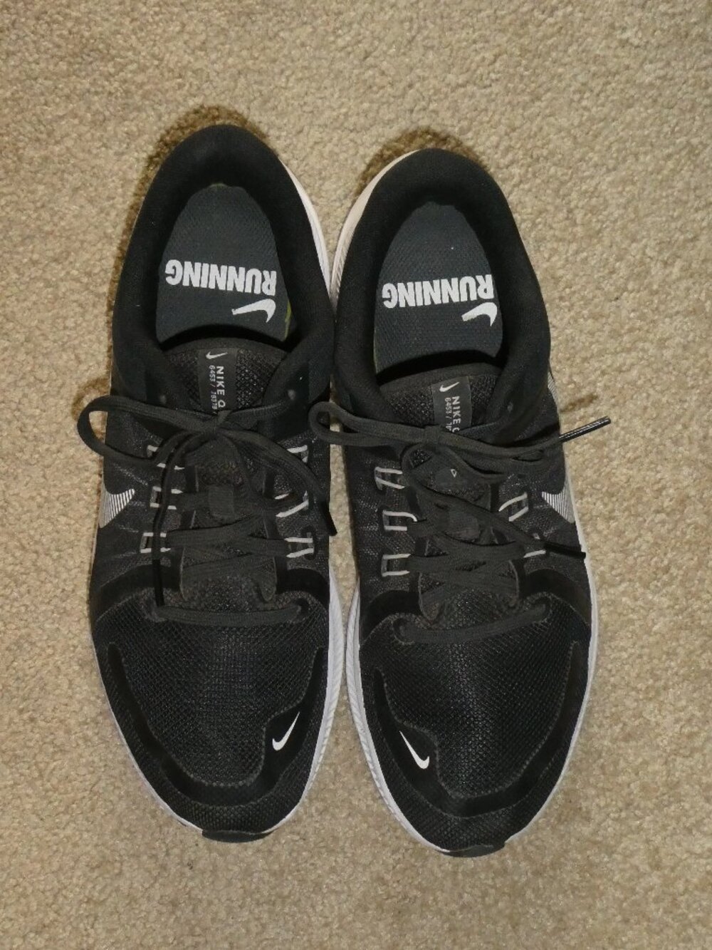 Nike Quest Women's Running Shoes / Black Sneakers Size 10
